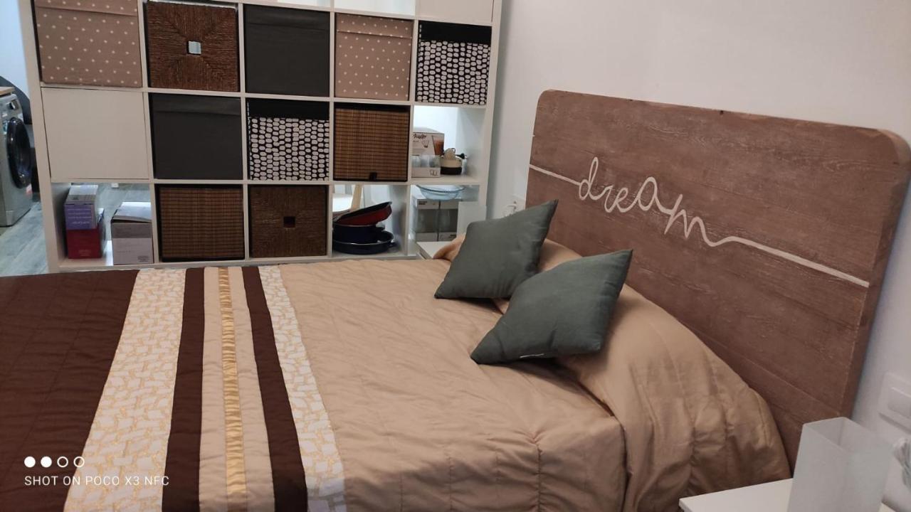 Apartmentsuitespain Playa - Universidades Valencia Buitenkant foto